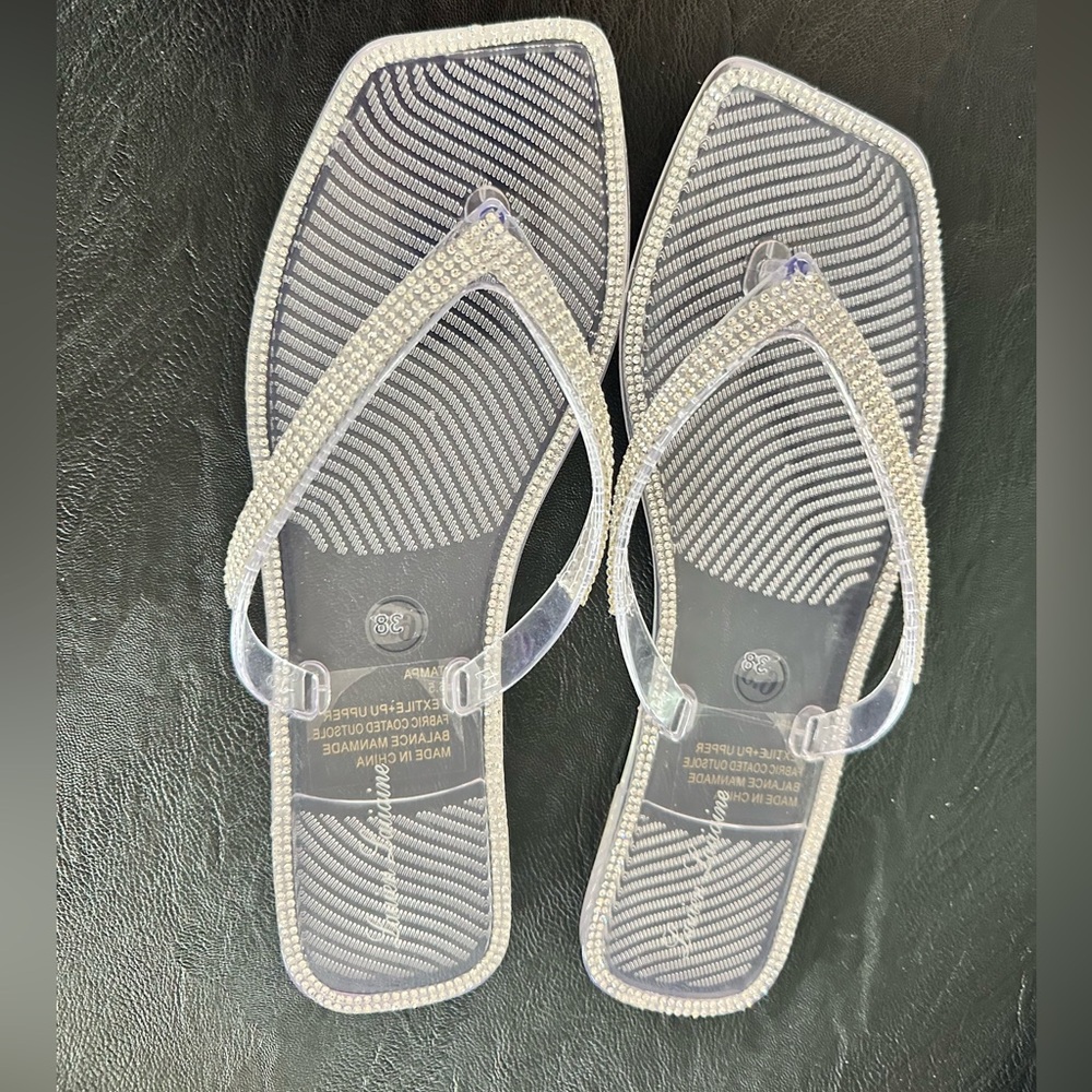 NIB Lauren Lorraine Women's Clear Tampa Rhinestone Flip Flop Sandals Sz 6.5